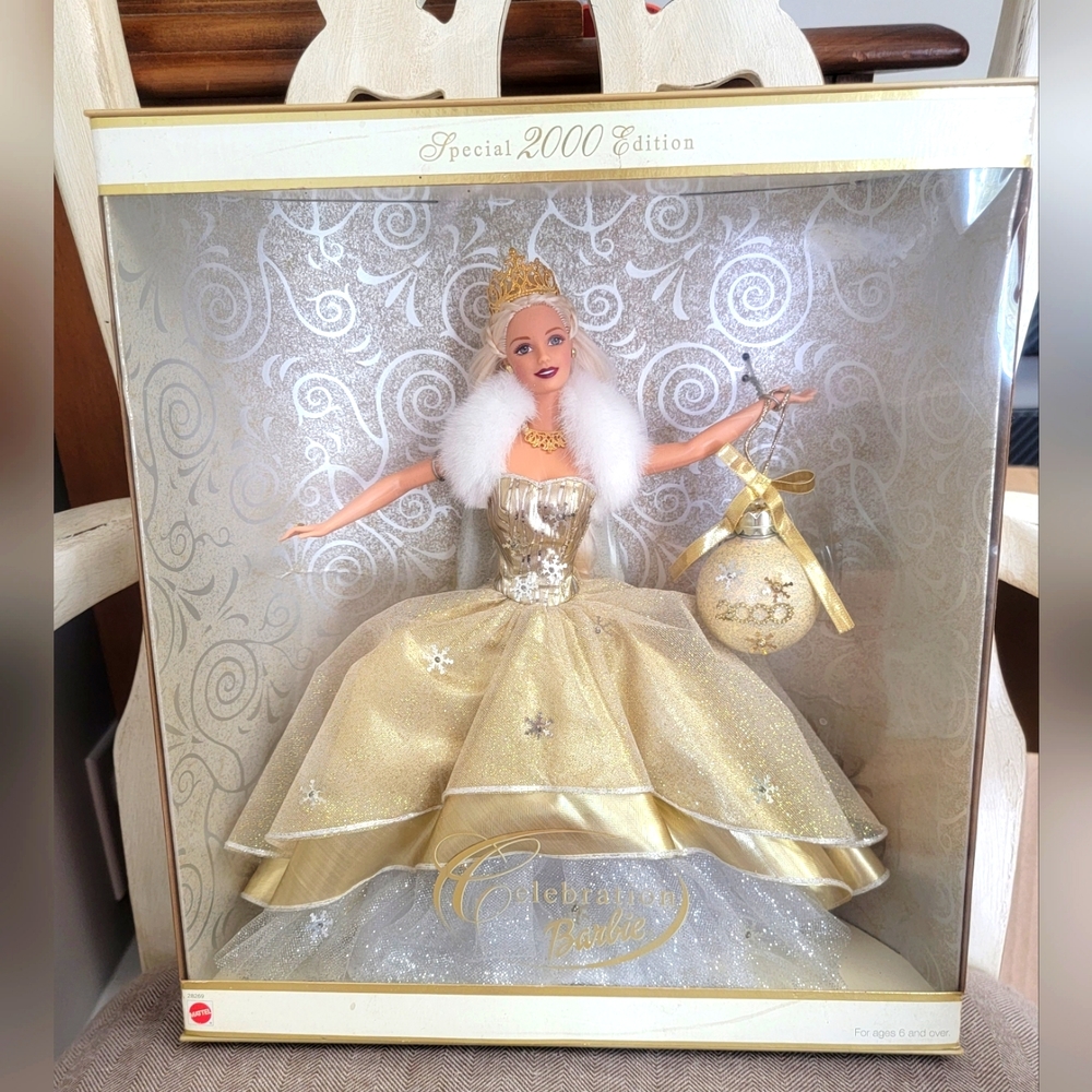 Holiday Barbie 2000